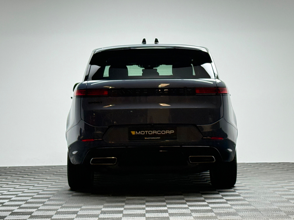 2024 Land Rover Range Rover Sport - image 6
