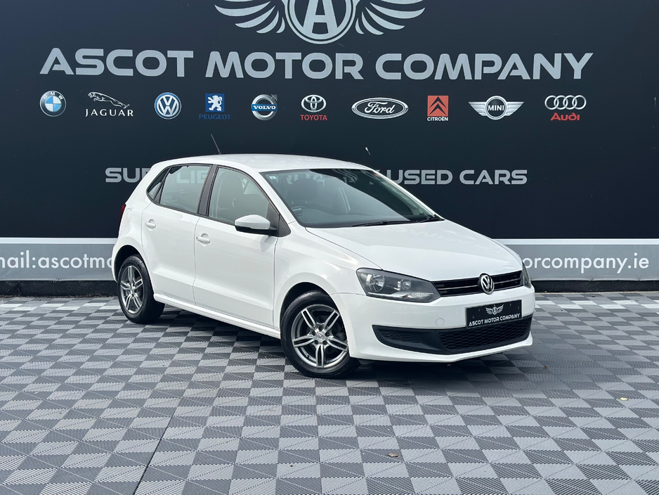 2013 Volkswagen Polo - image 2