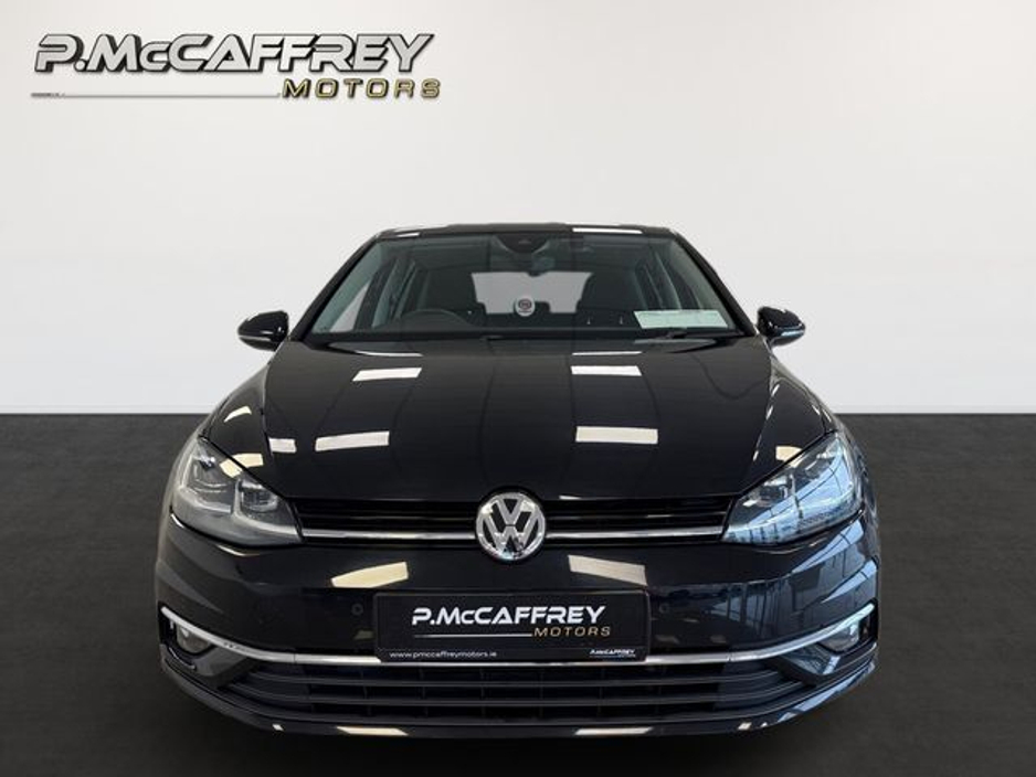 2019 Volkswagen Golf - image 2