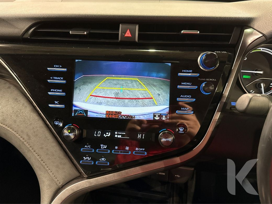 2021 Toyota Camry - image 22