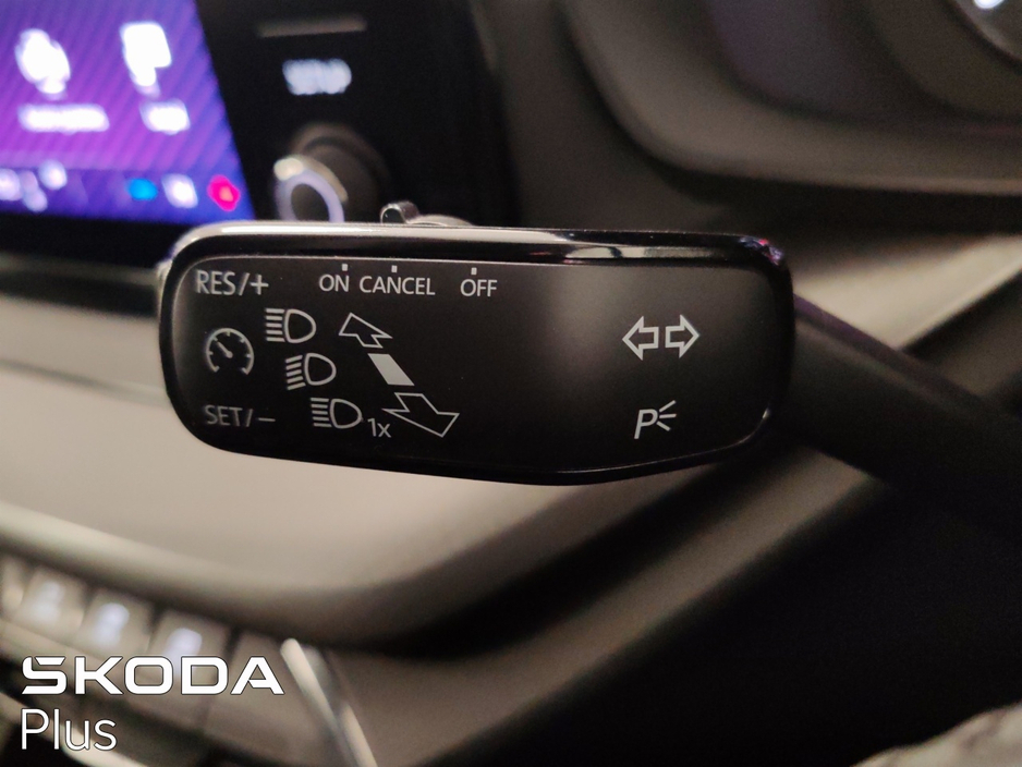 2024 Skoda Octavia - image 32