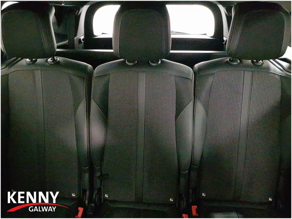 2024 Peugeot 5008 - image 12