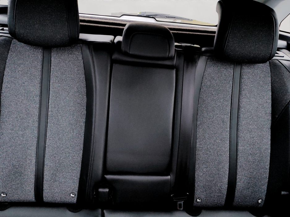 2019 Peugeot 3008 - image 7