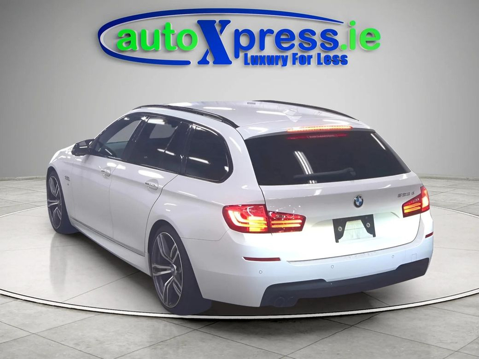 2016 BMW 5 Series - image 3