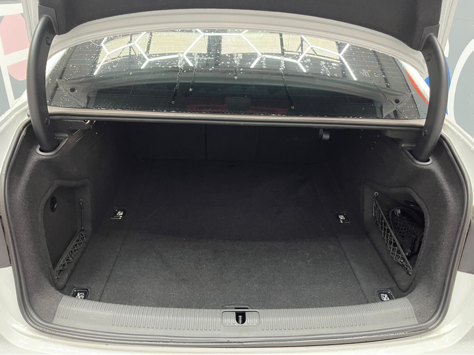 2021 Audi A4 €31950 2021 AUDI A4 35TDI ADVANCE 2.0 AUTOMATIC / CRUISE CONTROL / 360° PARKING CAMERA / HEATED SEATS / PADDLE SHIFTERS €31,950