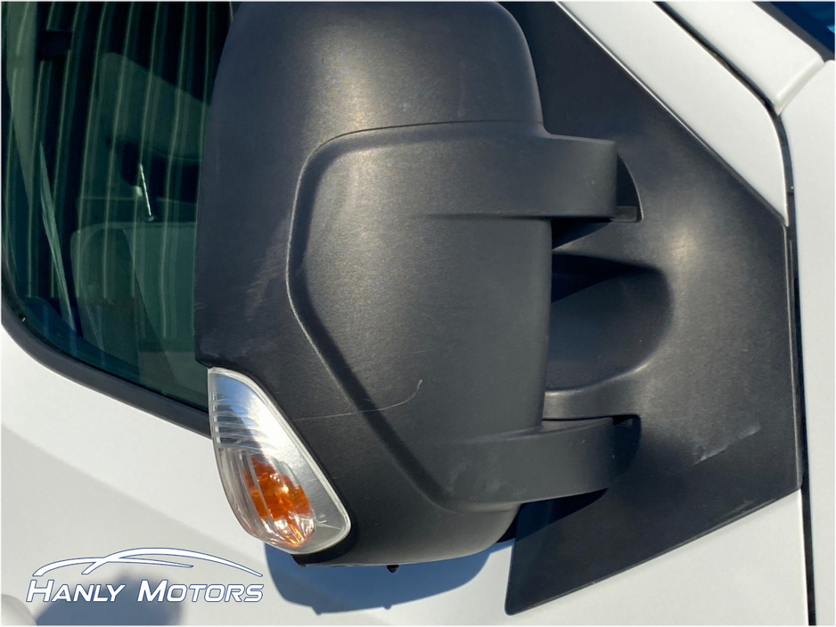 2021 Renault Master - image 25