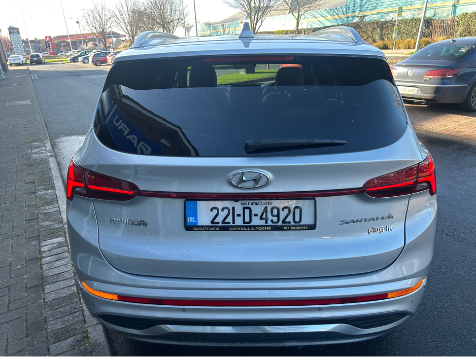 2022 Hyundai Santa Fe - image 15