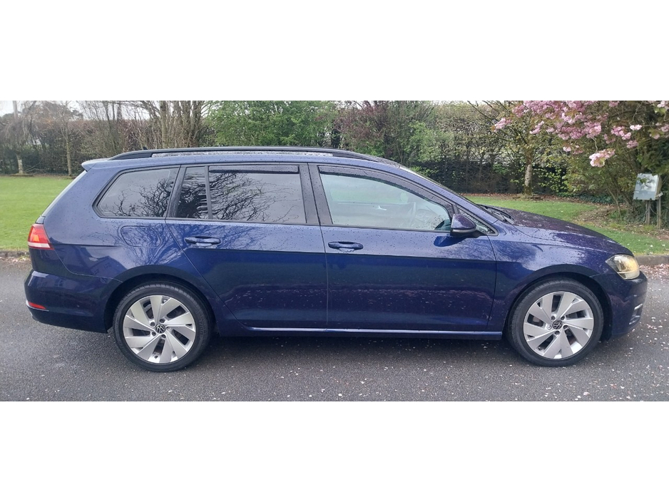 2018 Volkswagen Golf - image 7