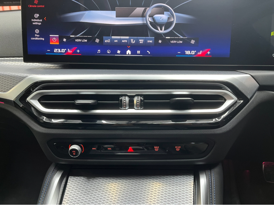 2025 BMW i4 €58950 2025 BMW I4 M50 ONLY 9K KMS / CRUISE CONTROL / 360° PARKING CAMERA / ELECTRIC MEMORY & HEATED SEATS / HEATED STEERING WHEEL / APPLE CARPLAY / AMBIENT LIGHTS €58,950