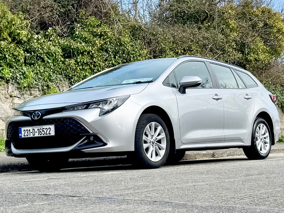 2023 Toyota Corolla - image 13