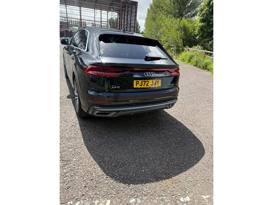 2022 Audi Q8 - image 5