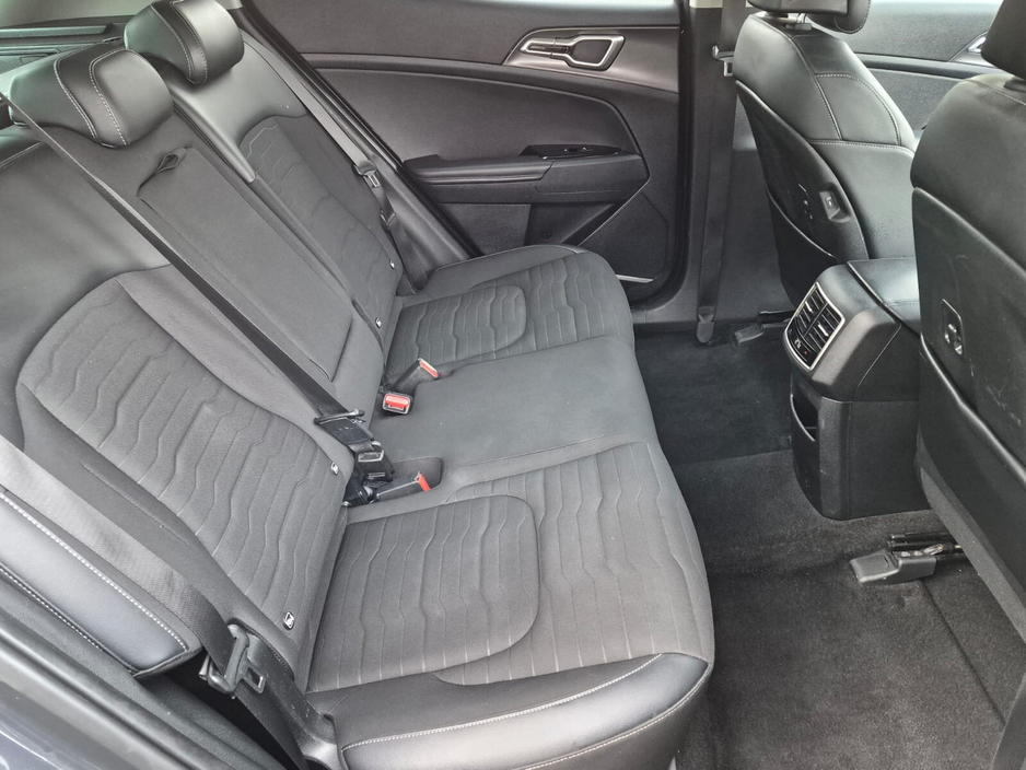2023 Kia Sportage - image 14