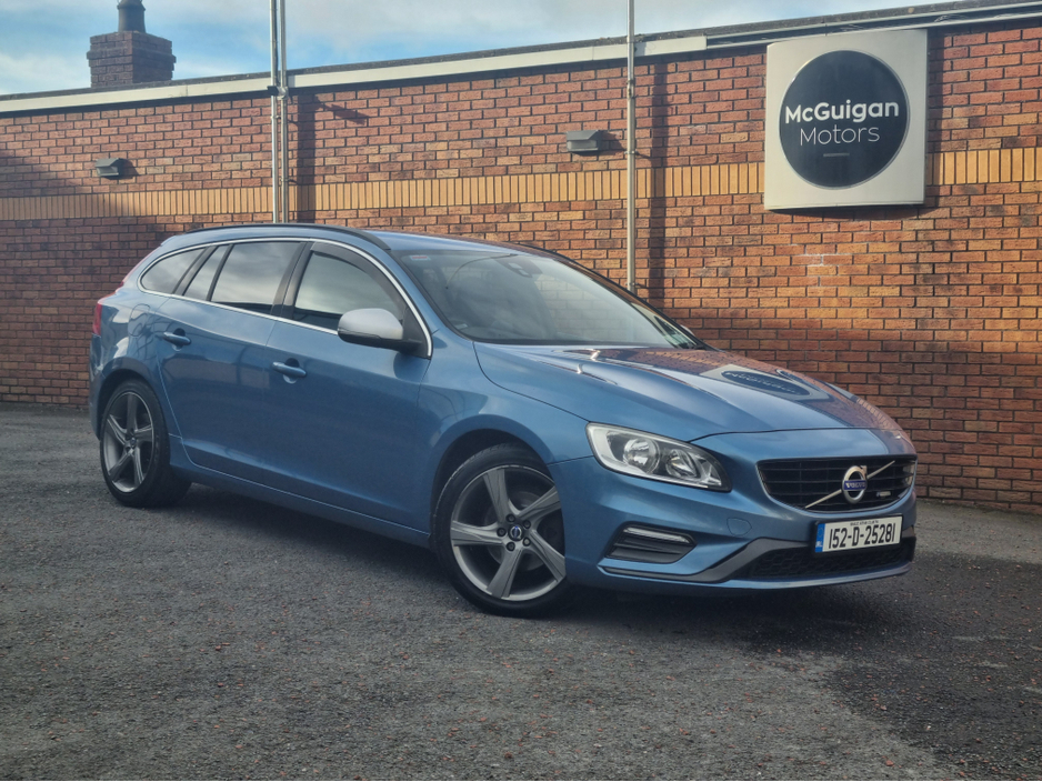 2015 Volvo V60 - image 5