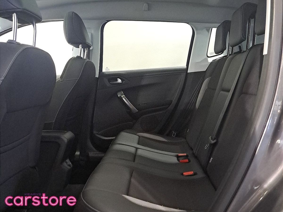 2018 Peugeot 2008 1.2 PureTech 82bhp Allure €14,890