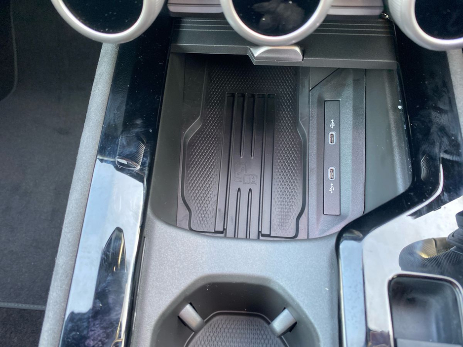 2026 Skoda Superb - image 16