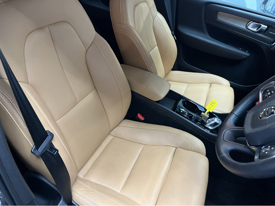 2020 Volvo XC40 €30950! 2020 VOLVO XC40 RECHARGE PLUG-IN HYBRID T5 1.5 AUTOMATIC / CRUISE CONTROL / 360° PARKING CAMERA / ELECTRIC MEMORY & HEATED SEATS / PANORAMIC SUNROOF / HEATED STEERING WHEEL / APPLE CARPLAY €30,950