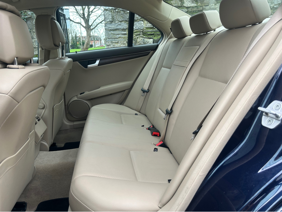 2013 Mercedes-Benz C Class - image 17