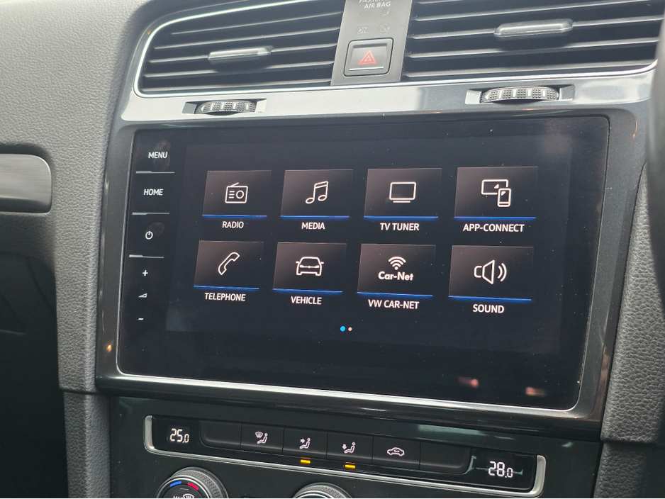 2017 Volkswagen Golf 1.2 DSG AUTO. ONLY 49000 MILES. FINANCE ARRANGED. SIMI. AA APPROVED. €17,950