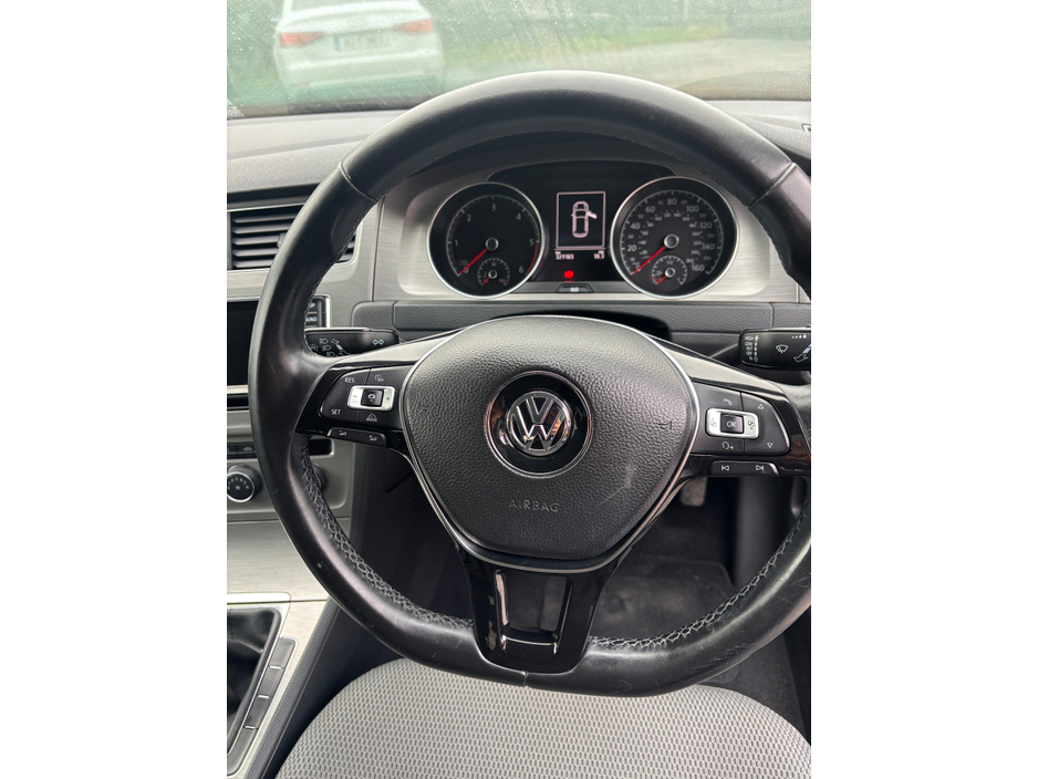 2014 Volkswagen Golf 1.6 TDI SE BLUEMOTION 105PS 5DR €8,250