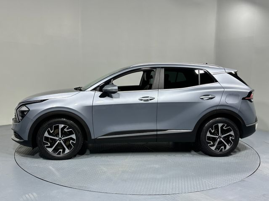 2023 Kia Sportage - image 4