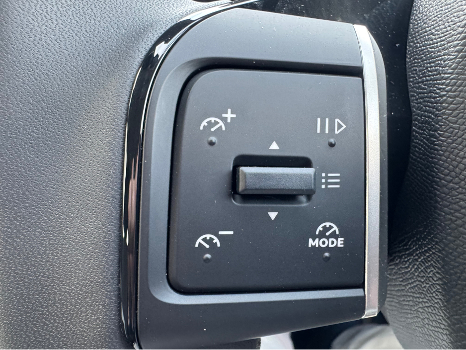 2025 Citroen C3 - image 24