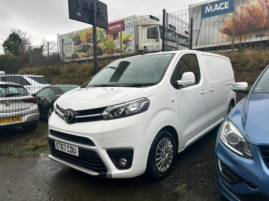 2018 Toyota Proace COMFORT L1 €13,925