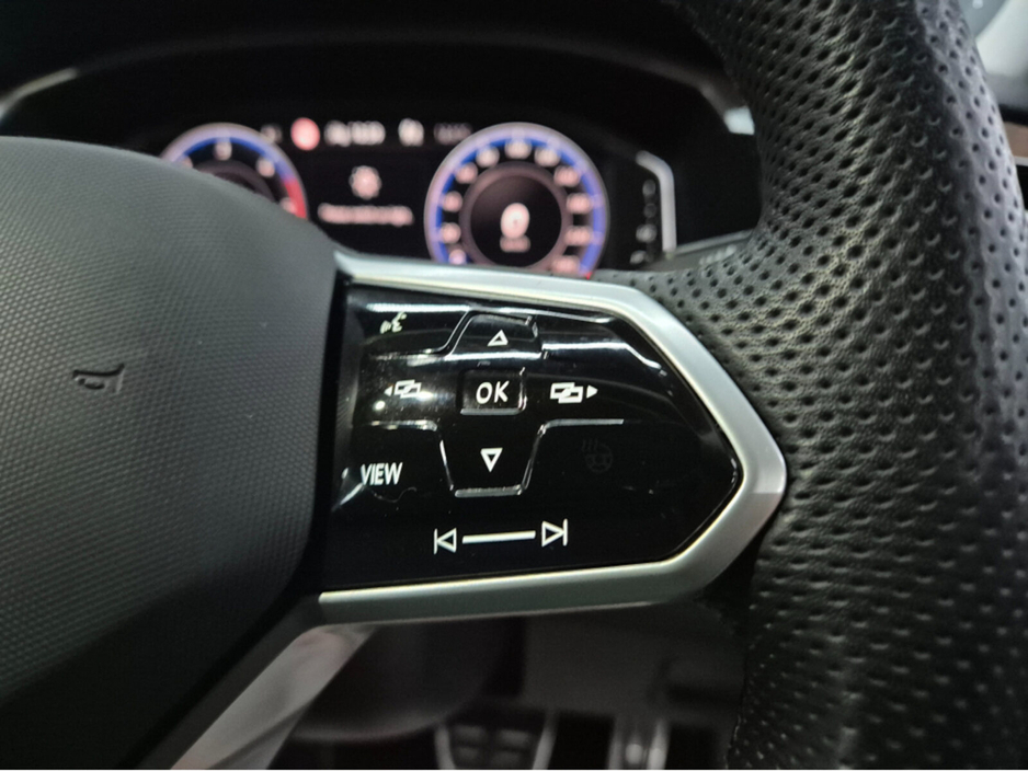 2023 Volkswagen Arteon - image 13