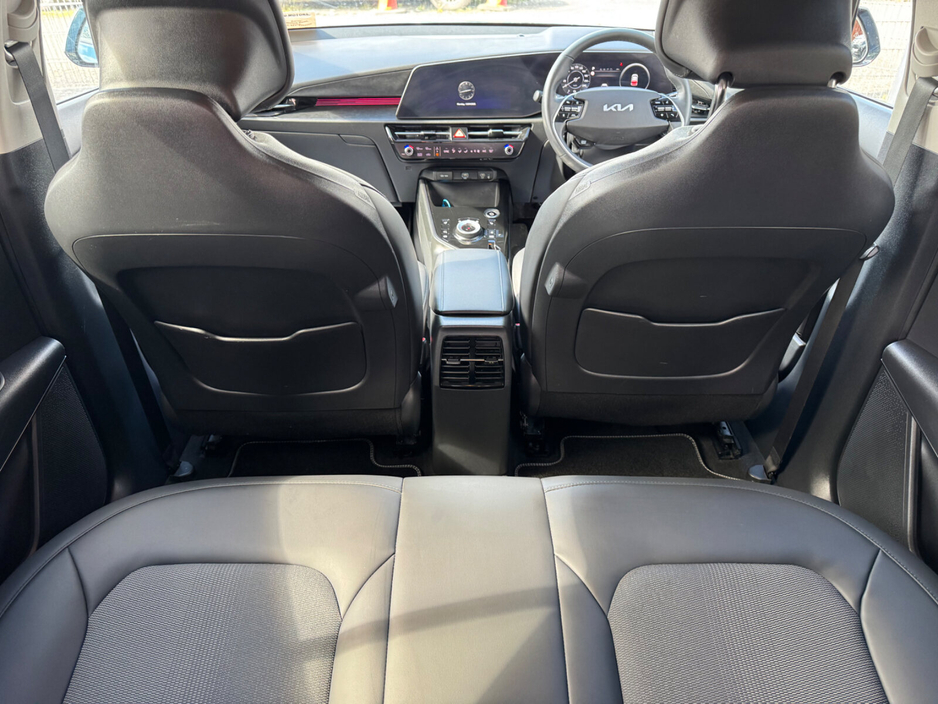 2023 Kia Niro - image 9