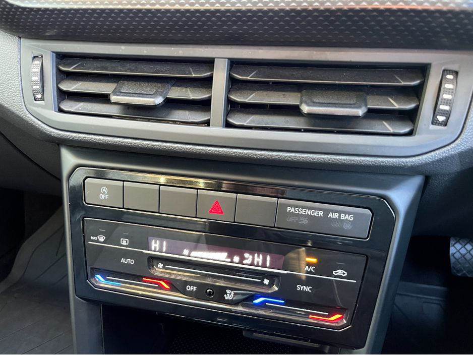 2022 Volkswagen T-Cross AUTOMATIC 1.0 PETROL //REVERSE CAMERA//KEYLESS ENTRY// €24,950