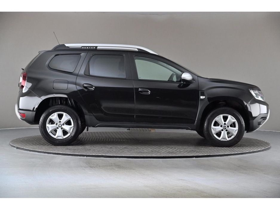 2019 Dacia Duster - image 11