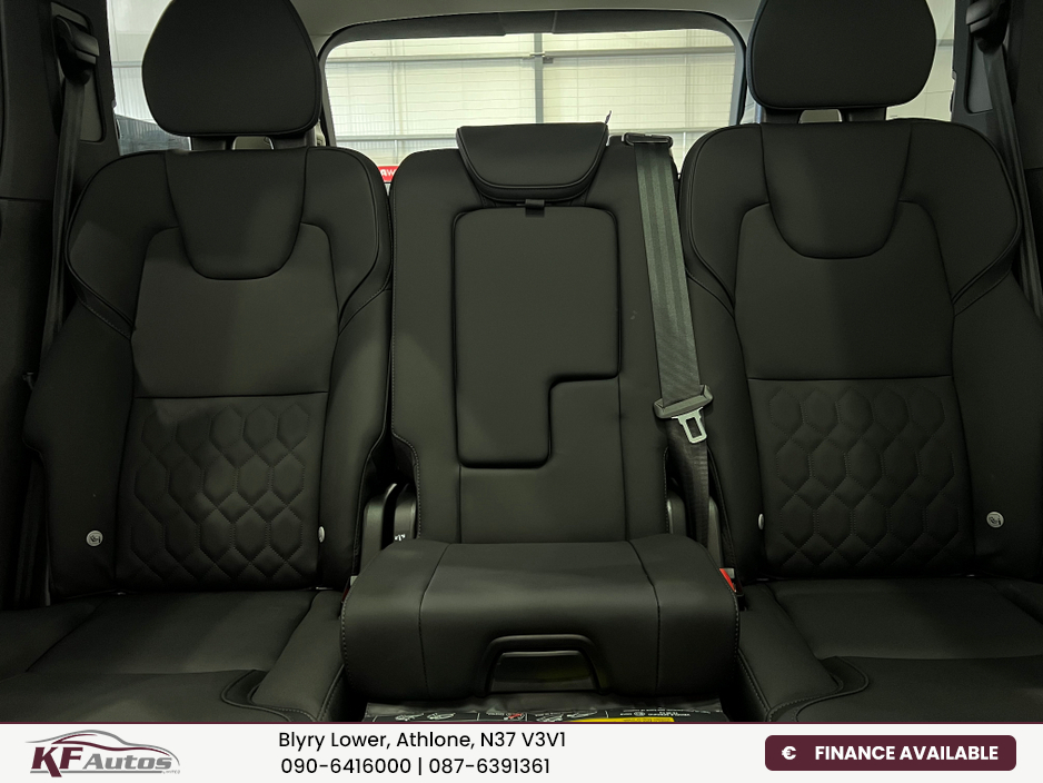2025 Volvo XC90 - image 16