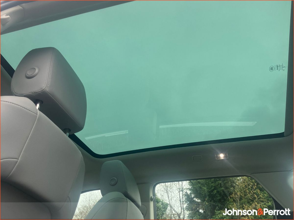 2025 Land Rover Range Rover Evoque - image 21