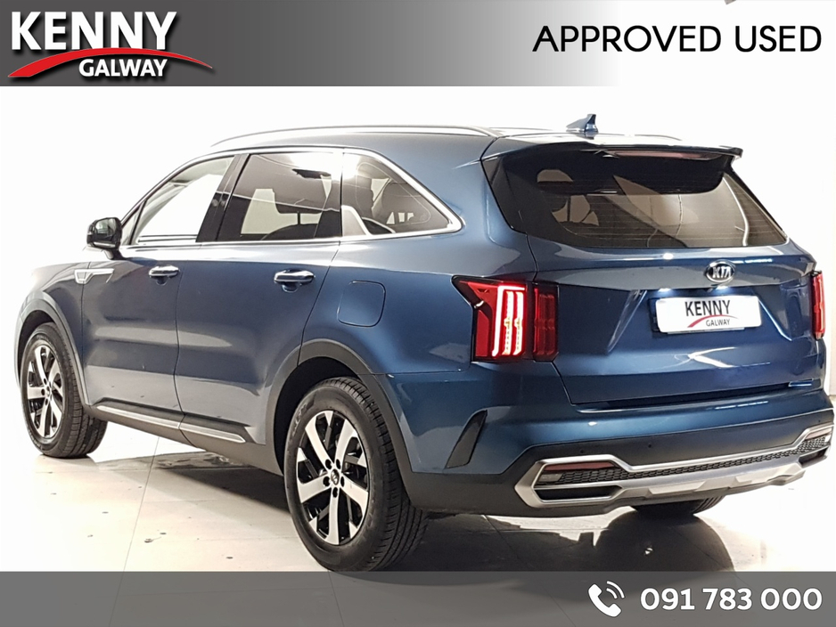 2021 Kia Sorento - image 3