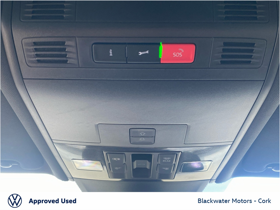 2023 Volkswagen Tiguan - image 28