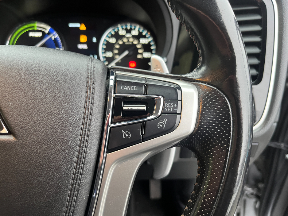 2019 Mitsubishi Outlander JURO PHEV 221BHP 4WD HYBRID 2.4 PETROL //REVERSE CAMERA//KEYLESS ENTRY//HALF LEATHER HEATED SEATS// €19,950