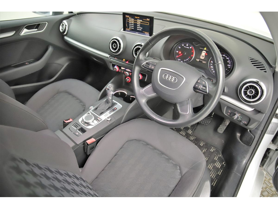 2016 Audi A3 - image 13