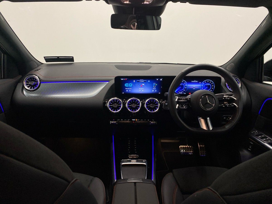 2025 Mercedes-Benz EQA - image 11