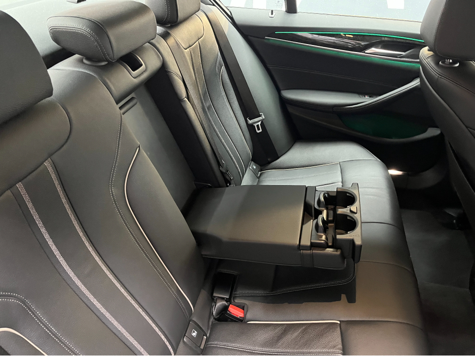 2021 BMW 5 Series €35950 2021 BMW 530E M-SPORT EDITION JOY+ 2.0 AUTOMATIC / CRUISE CONTROL / 360° PARKING CAMERA / ELECTRIC MEMORY & HEATED SEATS / PADDLE SHIFTERS / APPLE CARPLAY / AMBIENT LIGHTS / HEATED REAR SEAT €35,950