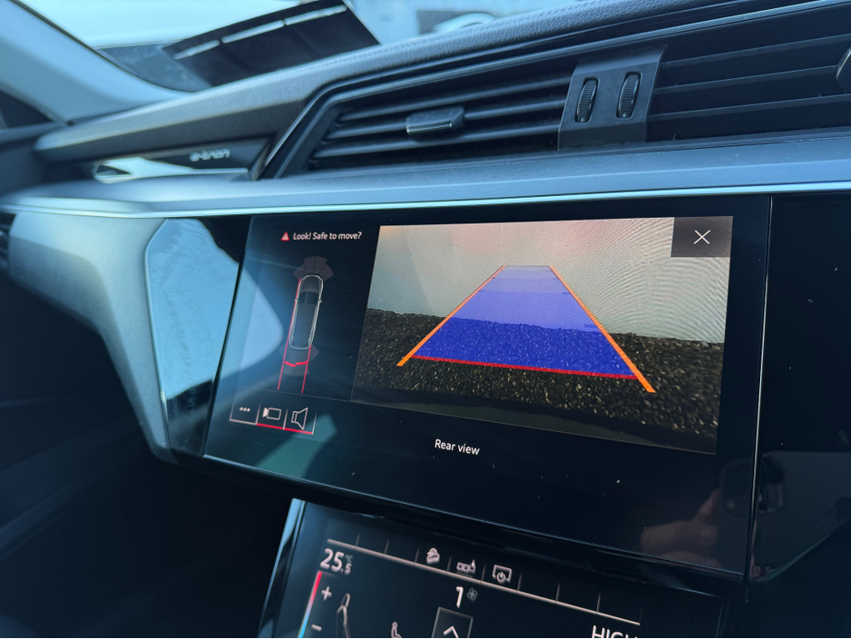 2020 Audi e-tron QUATTRO 55 5DR AUTO €23,950