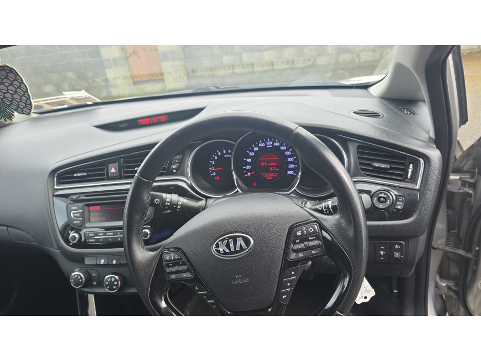 2017 Kia Ceed - image 7