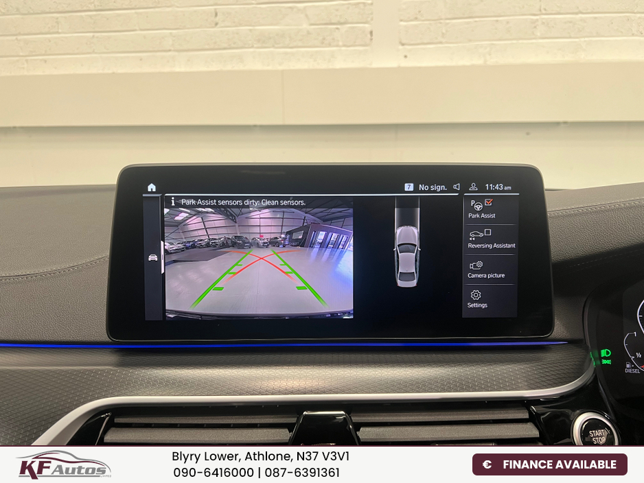 2022 BMW 5 Series - image 27