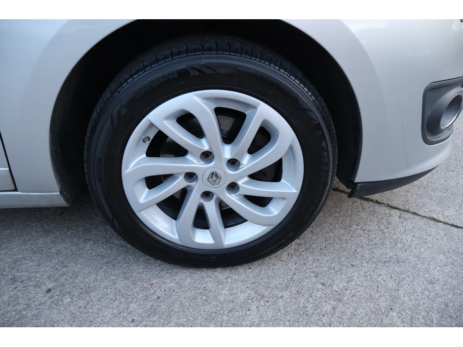 2015 Renault Grand Megane ESTATE LIMITED EDITION New Tyres, Timing Belt &  12 Month NCT! €7,495