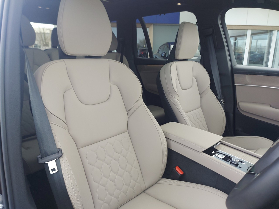 2026 Volvo XC90 - image 21