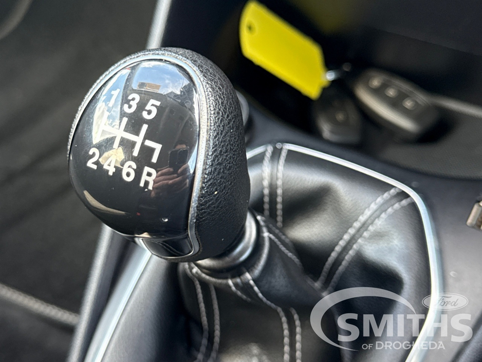 2023 Ford Fiesta - image 21