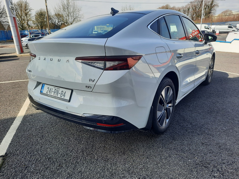 2024 Skoda Enyaq - image 8