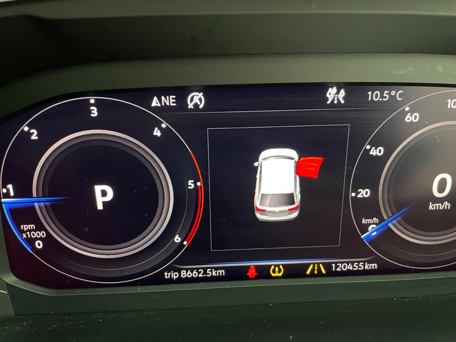 2019 Volkswagen Tiguan - image 14