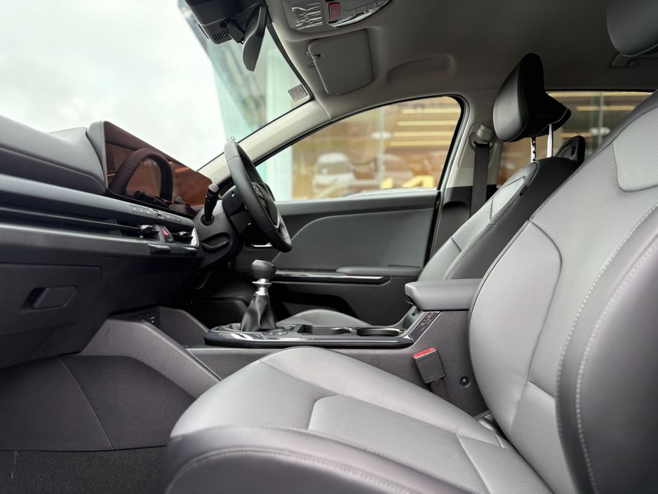 2026 Kia K4 - image 2