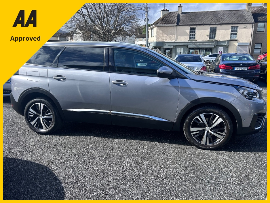 2019 Peugeot 5008 - image 15