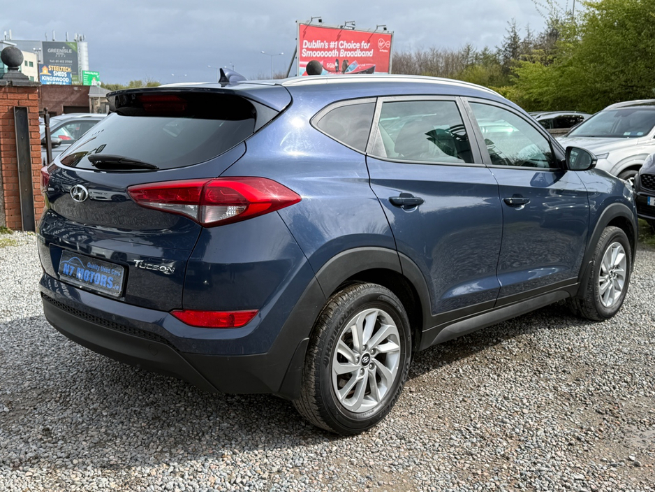 2017 Hyundai Tucson - image 3