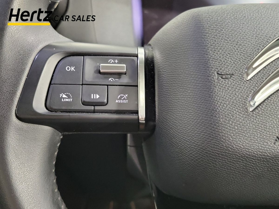 2023 Citroen C4 - image 24